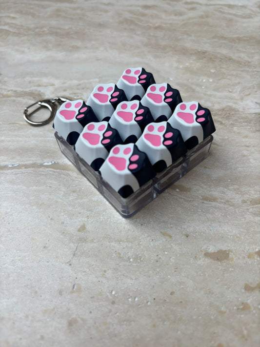 Klikker met kattenpootjes